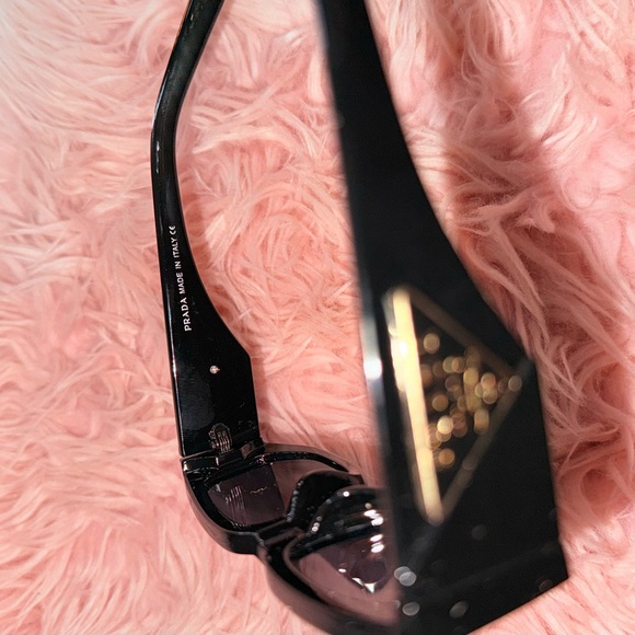 Prada Black Sunglasses - Picture 1 of 6